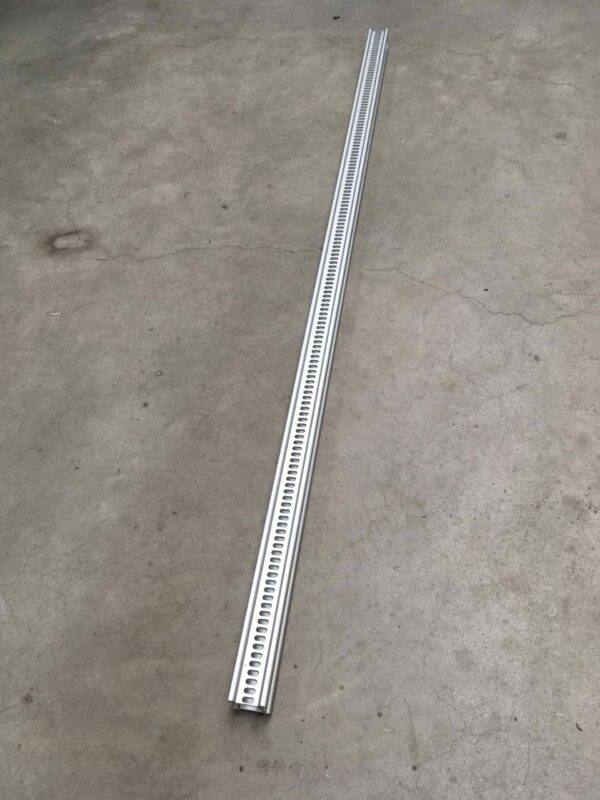 Rail 2.5", Single Slotted.  6'